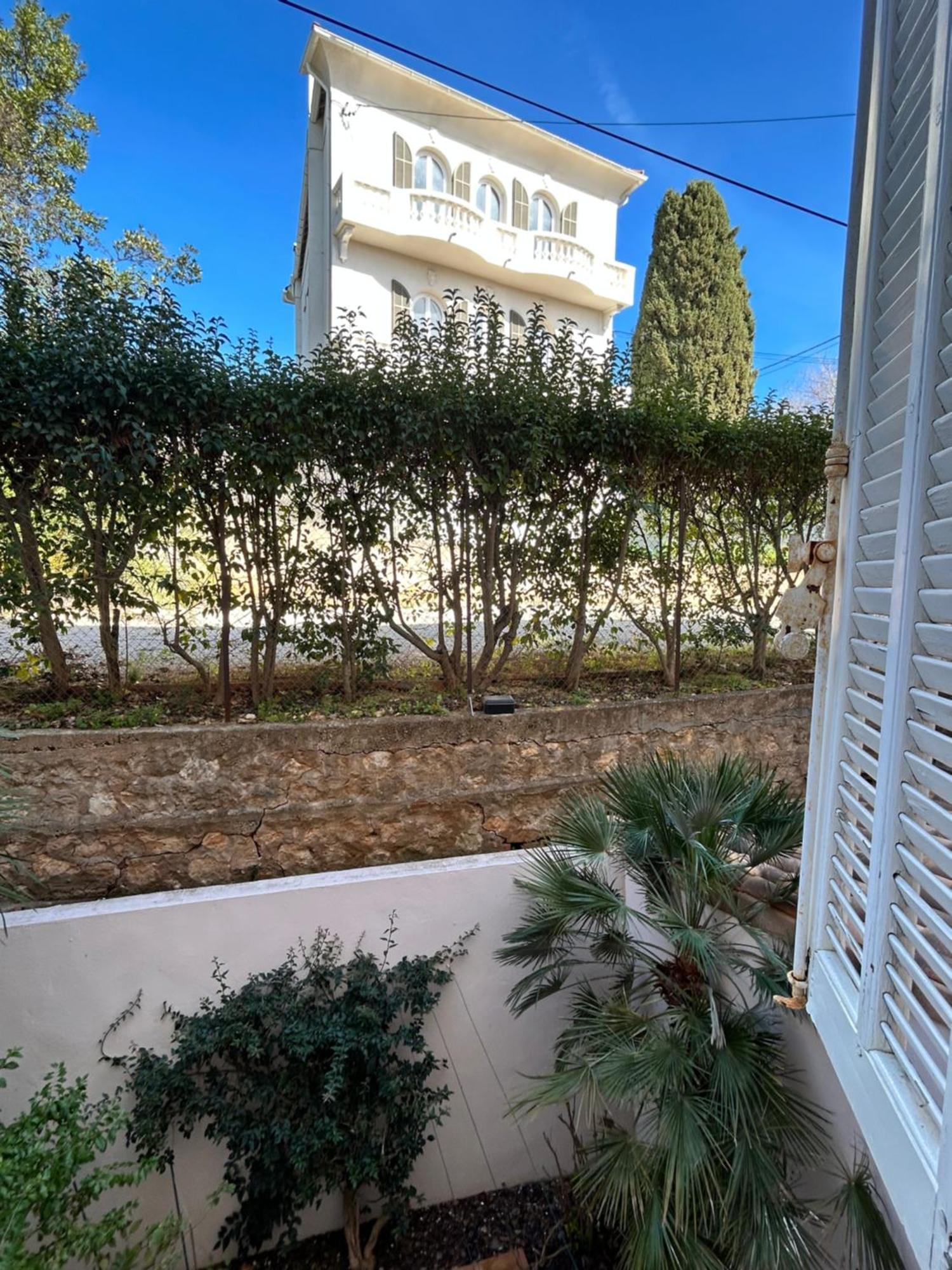 Agreable Studio Renove Avec Place De Parking Bandol Exterior photo